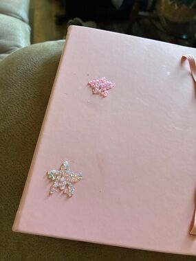 Pink journal with 2 bedazzled stares (will add more for 2$)